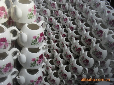 景德鎮市文維工藝陶瓷廠 廠家直銷電熱水壺壺身、保溫杯與陶瓷制品